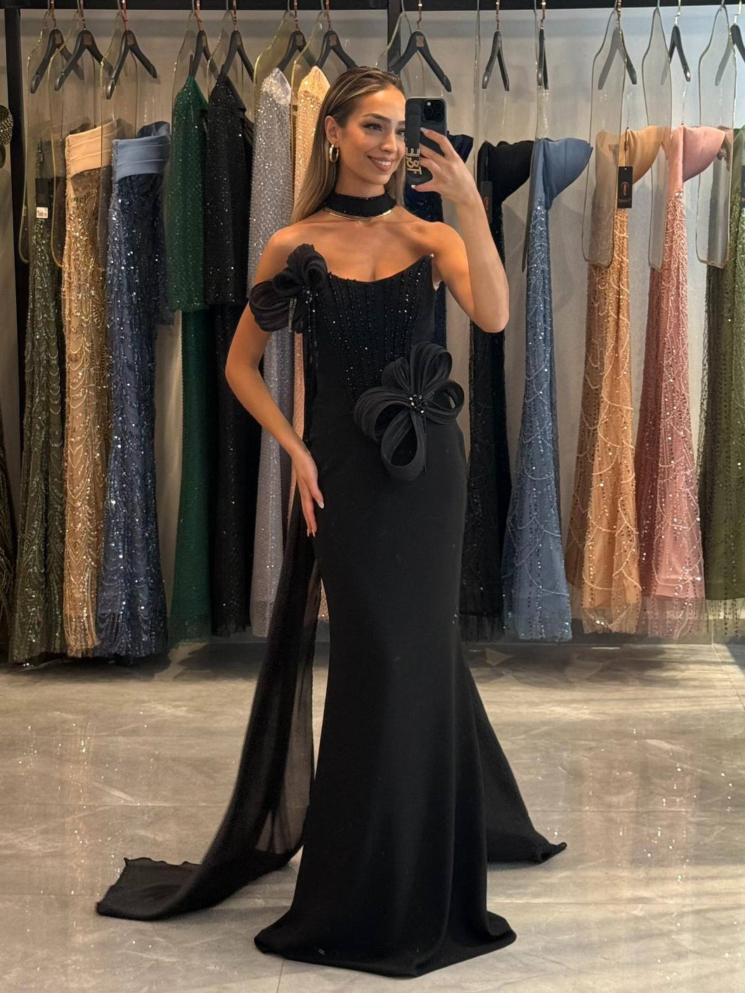 Celeste Black – Timeless Glamour