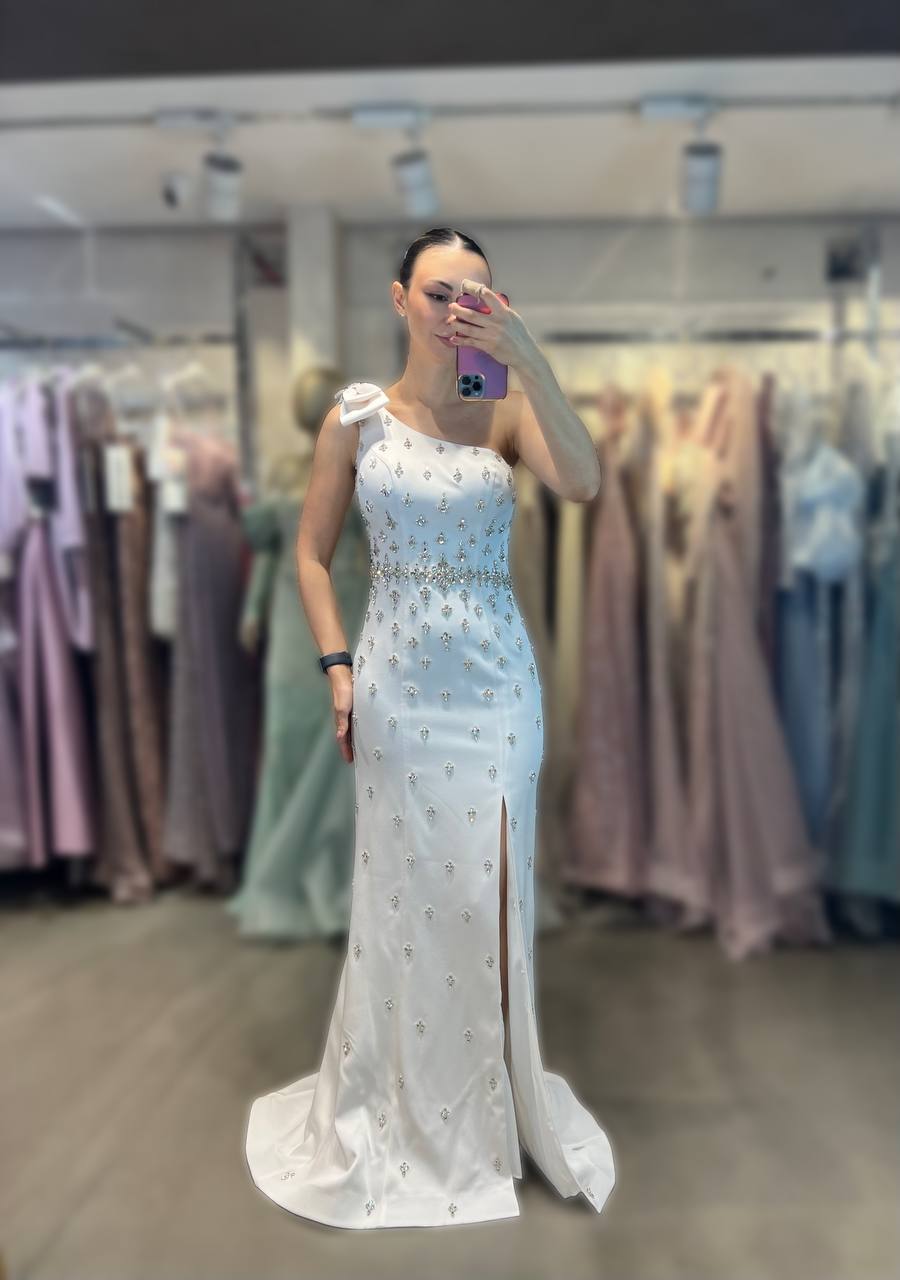 Valentina White – Pure Luxe