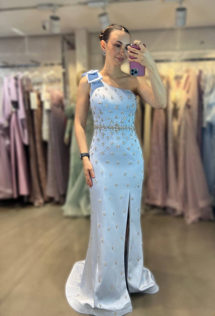 Valentina Sky – Ice Blue Elegance